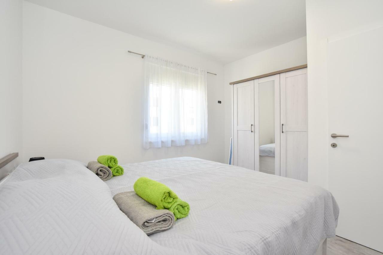 Apartmani Iva&Ante ดูกีรัท ภายนอก รูปภาพ